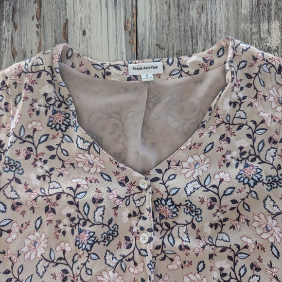 Frank And Oak Floral Flutter Sleeve Button Up Blouse Women's XS - Picture 5 of 9
